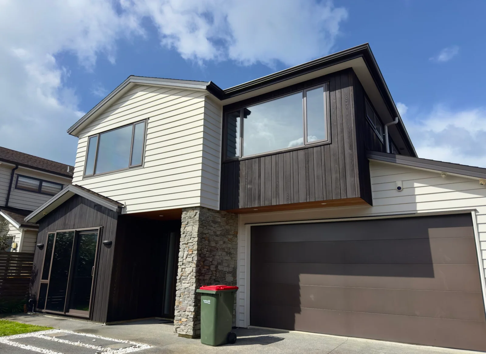 Clear View Tints providing competitive house window tinting in Auckland