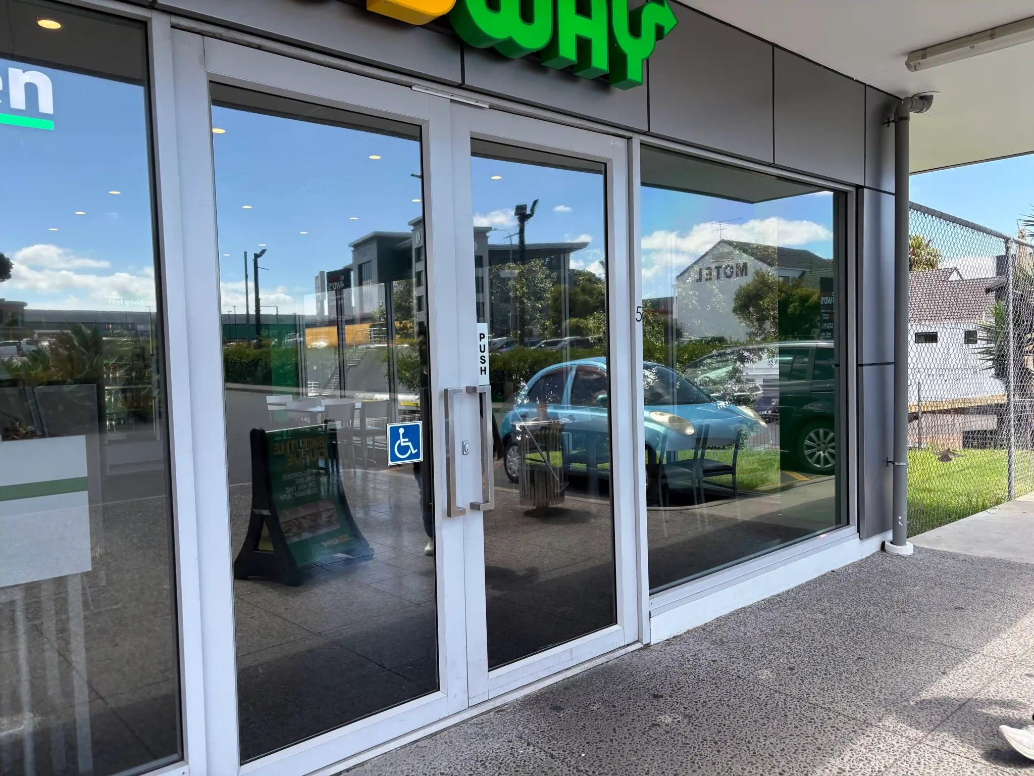 commercial window tinting Howick business glass