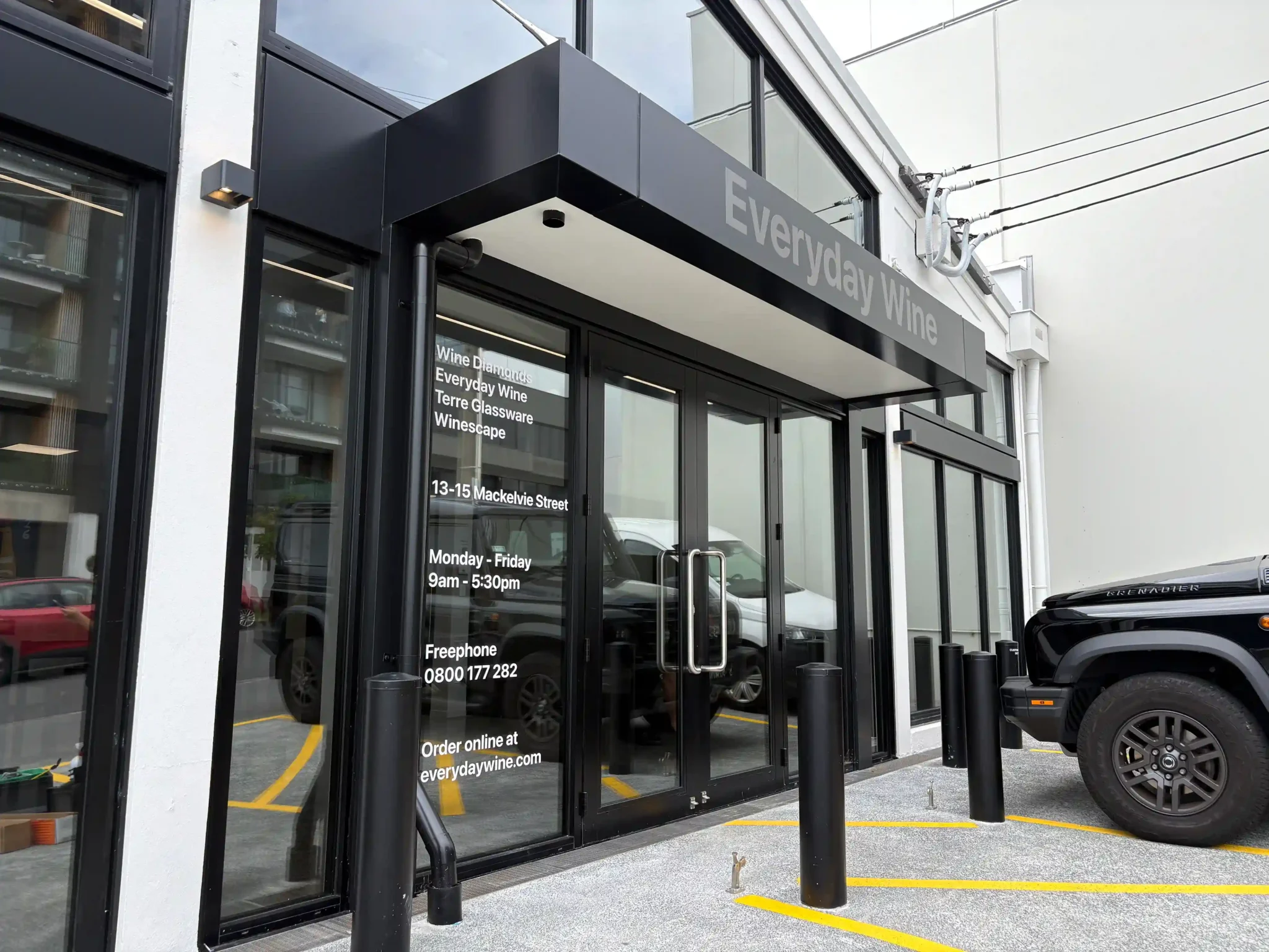 commercial window tinting Meadowbank business glass