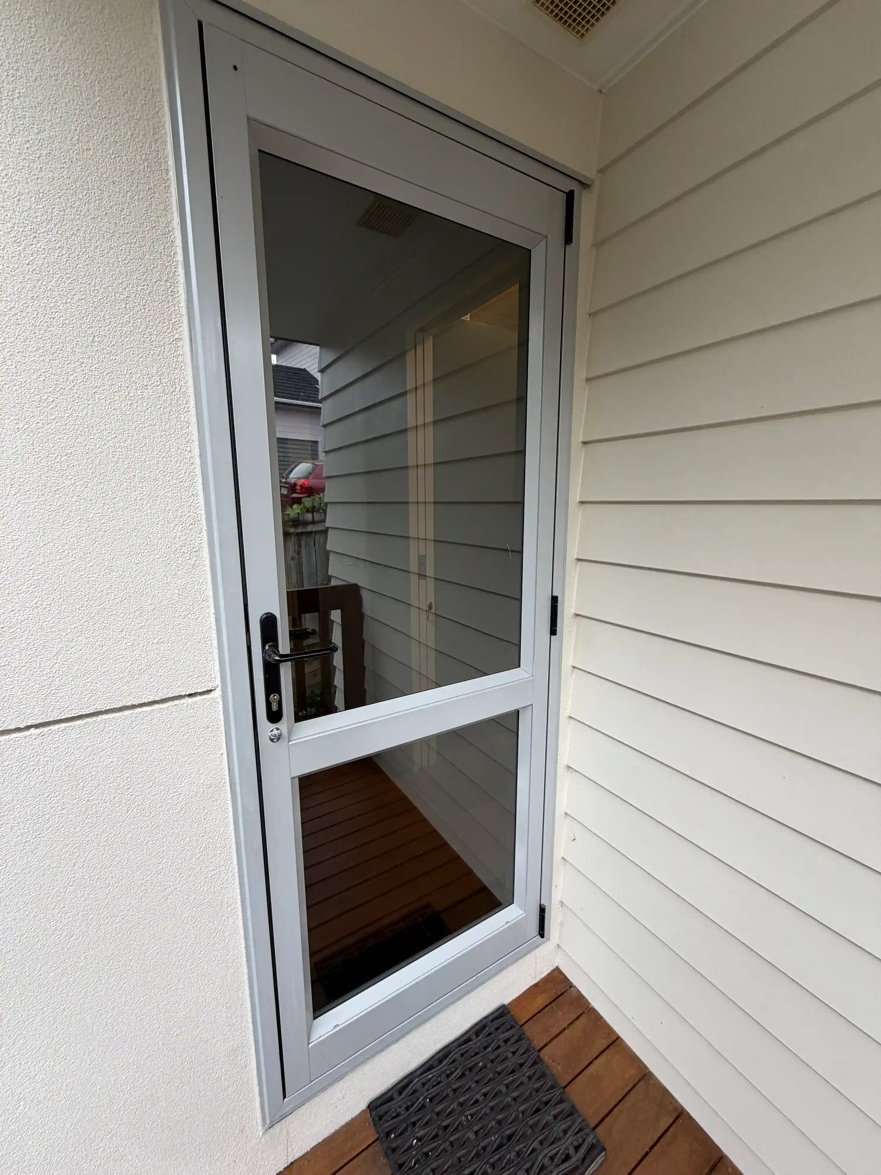 Protective glass film installation for Sunnyhills commercial properties