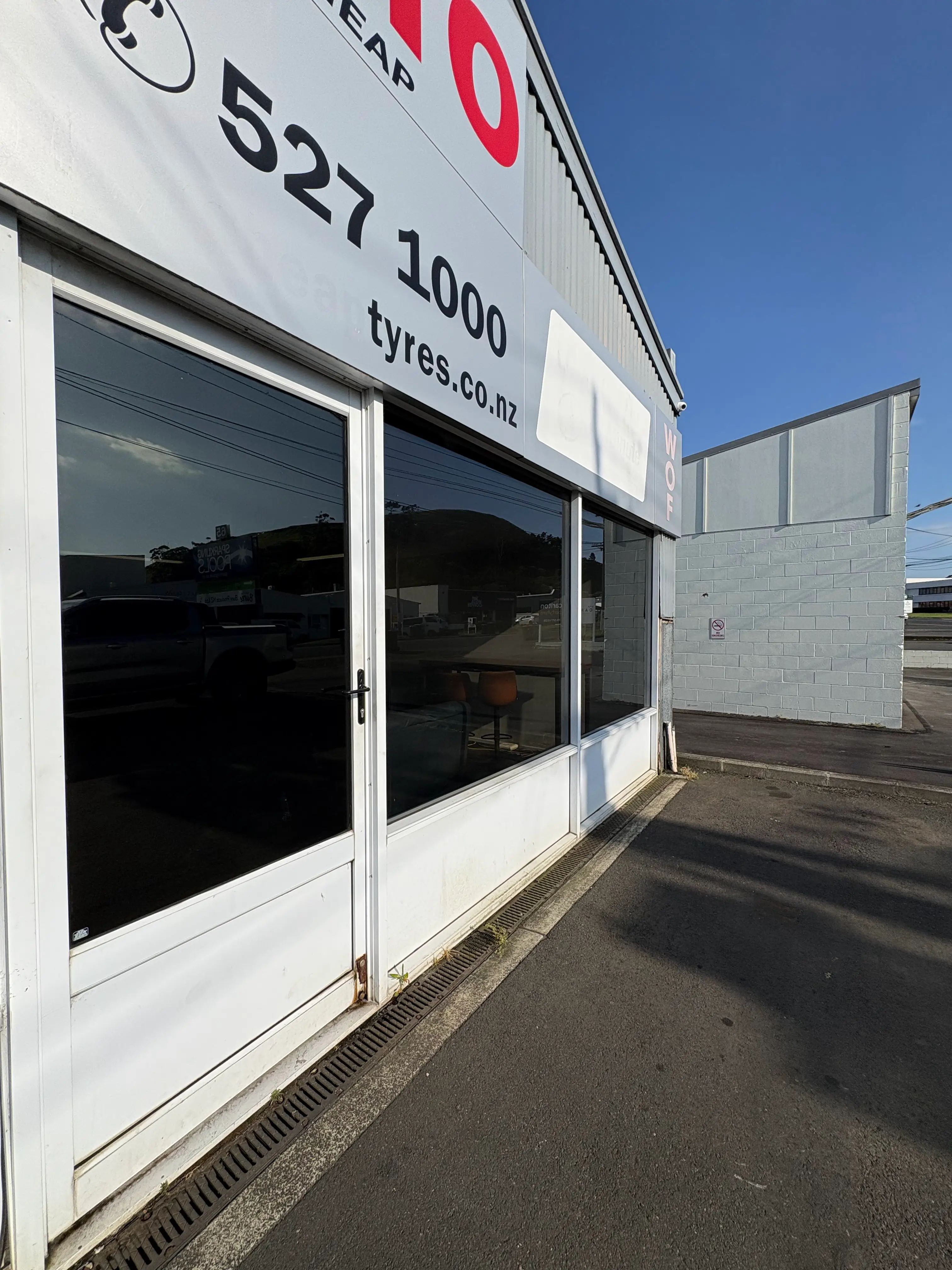 Professional window tinting service for Orakei properties