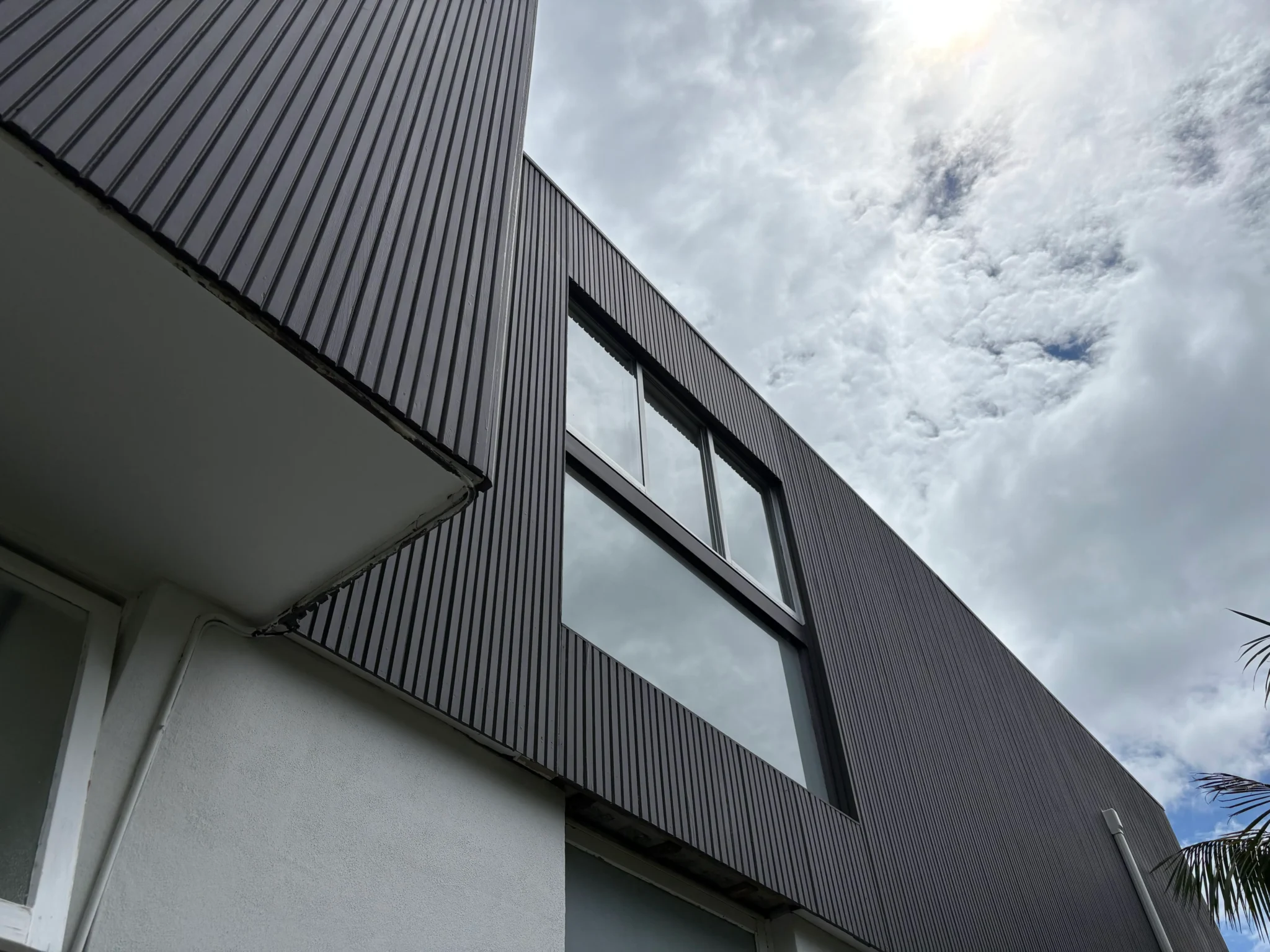 professional window tint removal in Kumeu