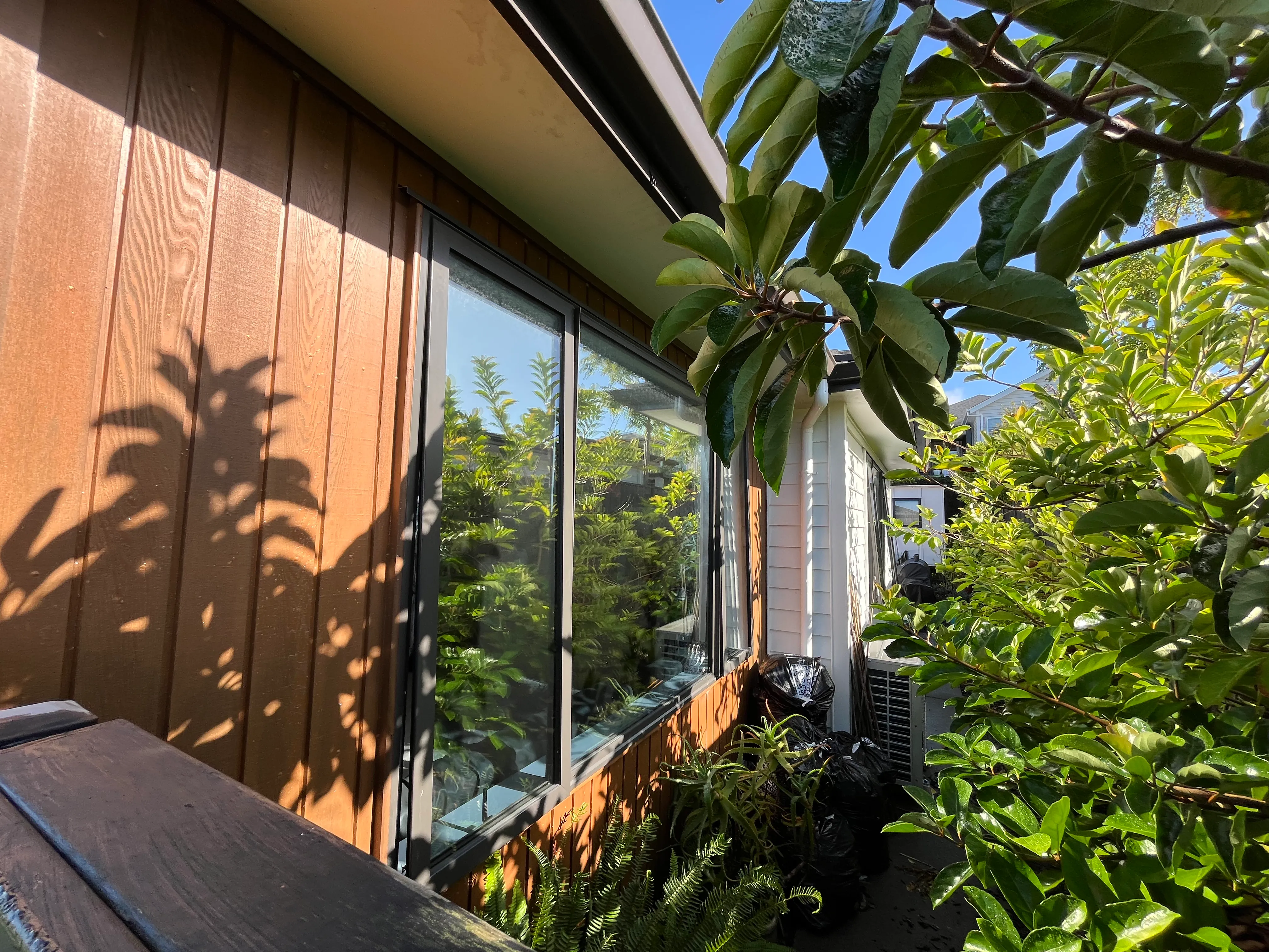 Smooth bubble free window tint installation for Greenhithe windows