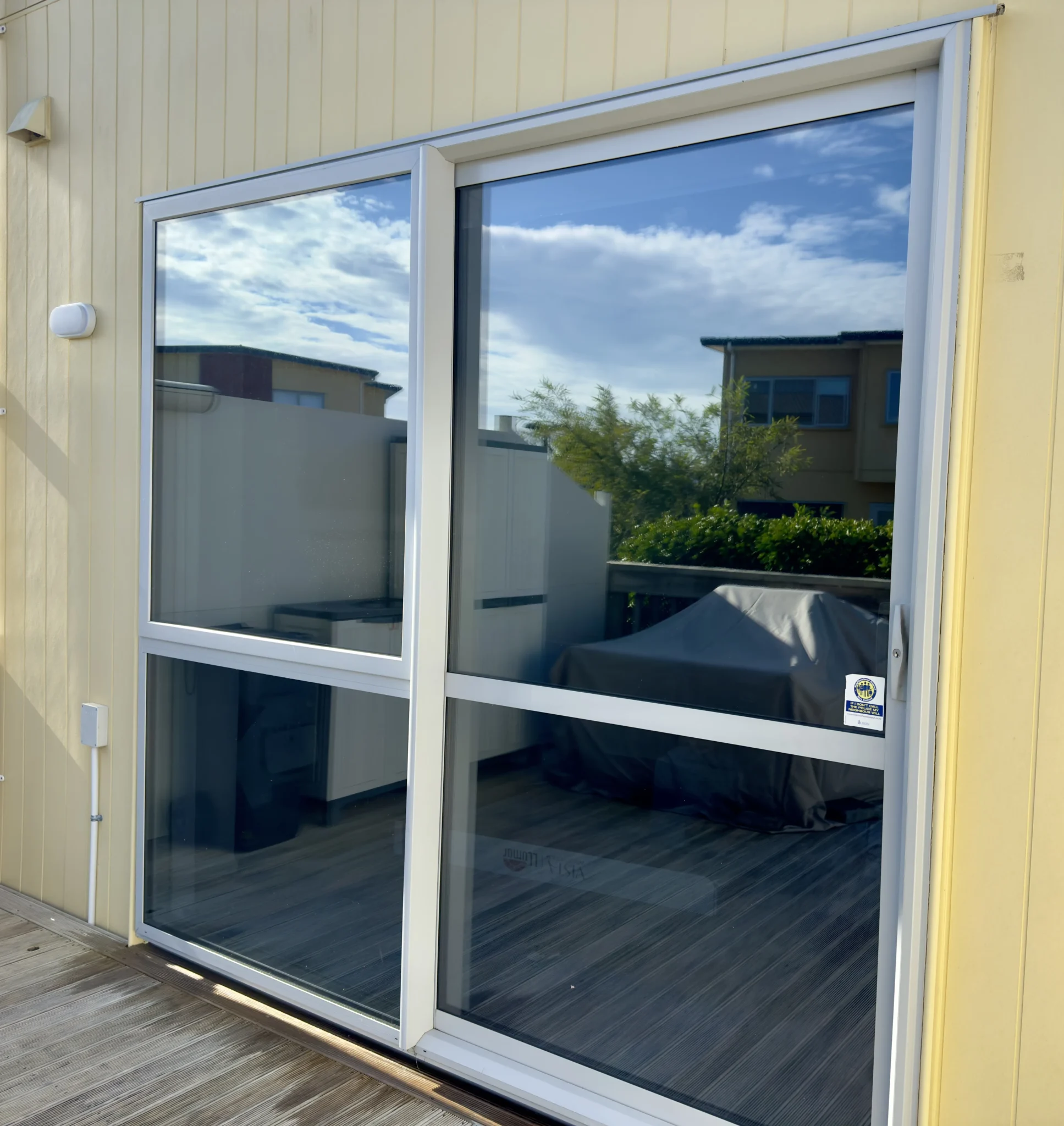 tint film removal Greenhithe Auckland